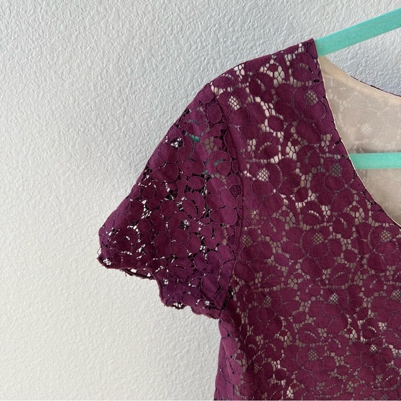 TALULA Short Sleeve Lace Top - Picture 3 of 9